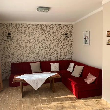 アパート Erika Apartmanhaz *